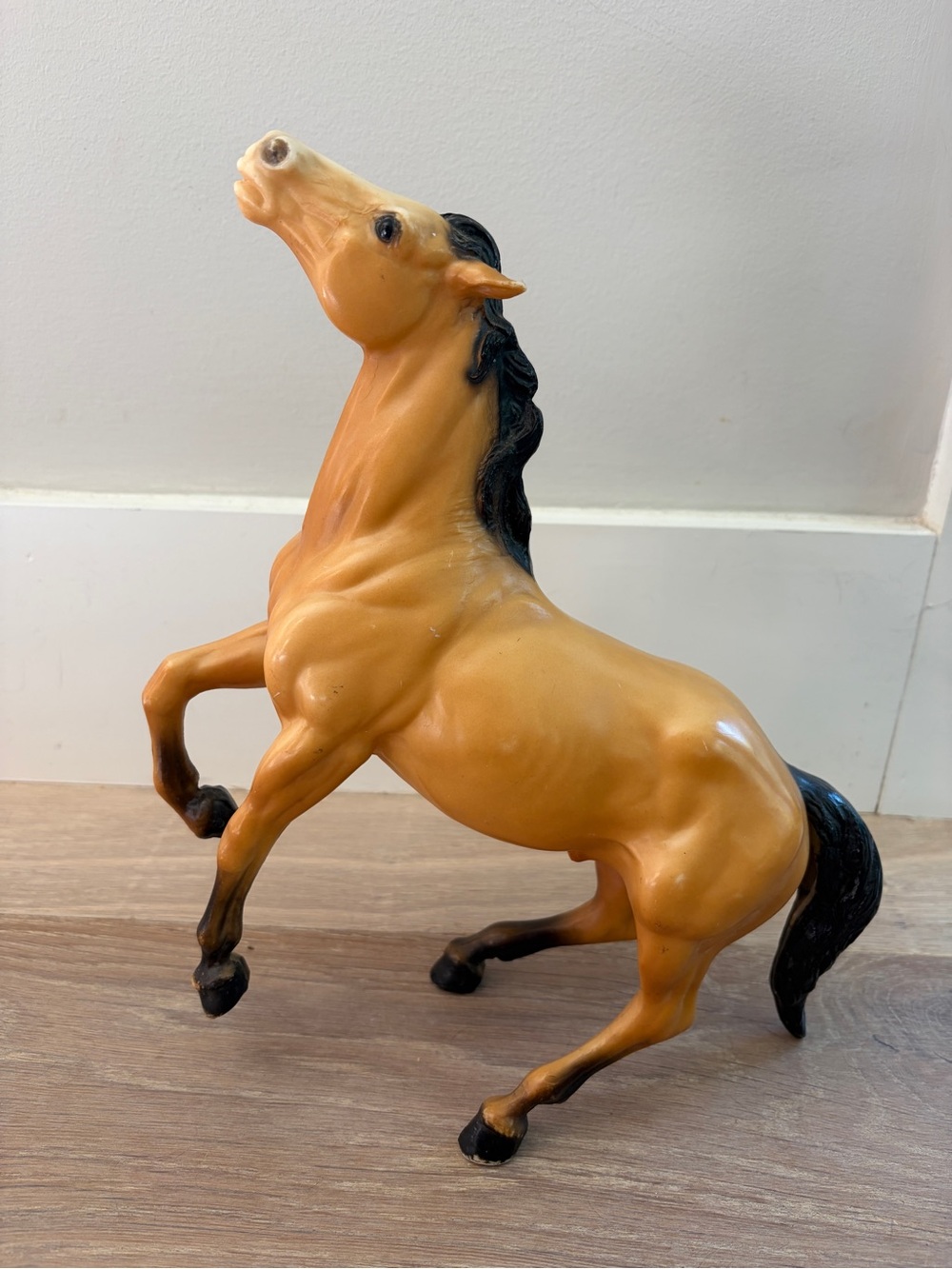 Breyer Traditional #87 Diablo, the Mustang Buckskin Horse vintage rearing up - Picture 3 of 8